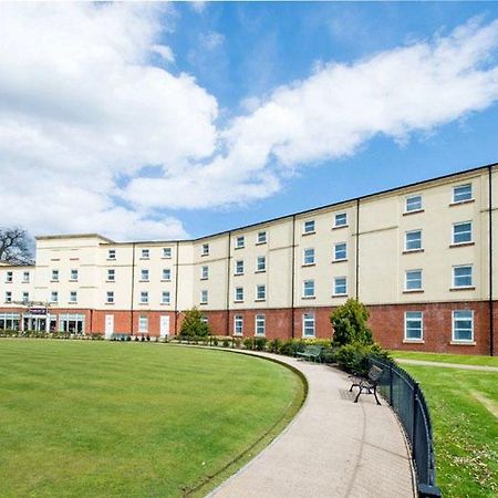 Premier Inn Stoke - Trentham Gardens Eksteriør billede