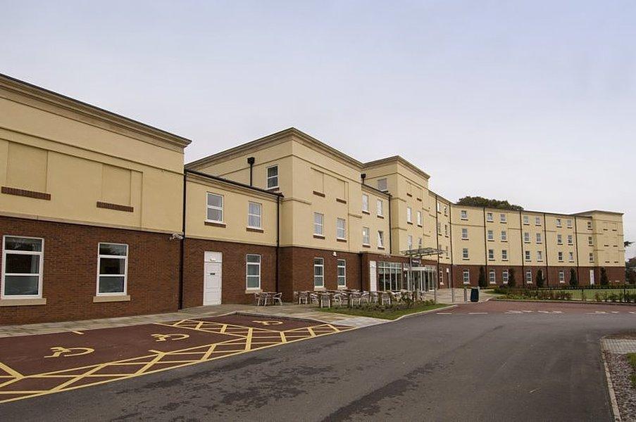 Premier Inn Stoke - Trentham Gardens Eksteriør billede